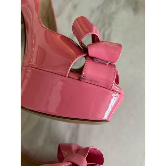Valentino Garavani Bubblegum Pink Bow Platform Peep Toe Heels - Picture 3 of 16